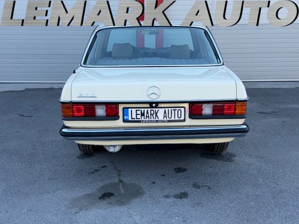 Mercedes-Benz 200