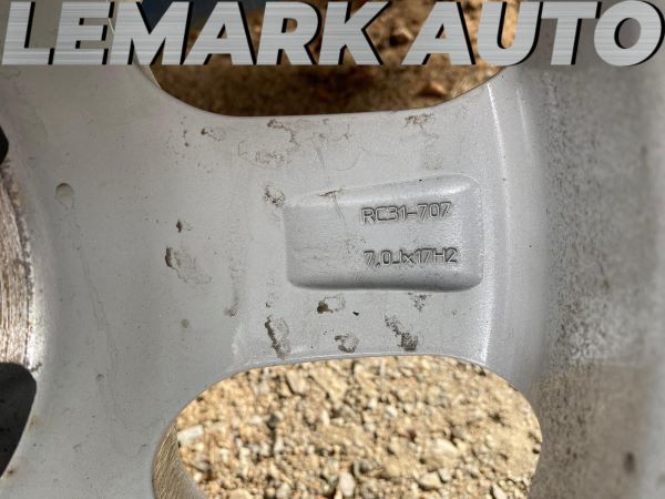 Гуми с джанти 255/65R17 за Nissan Navara