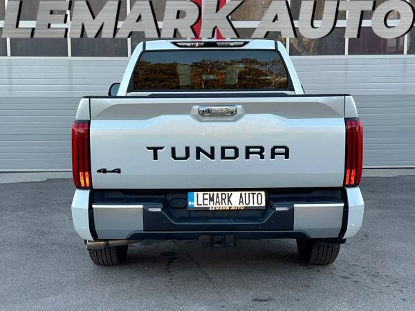 Toyota Tundra