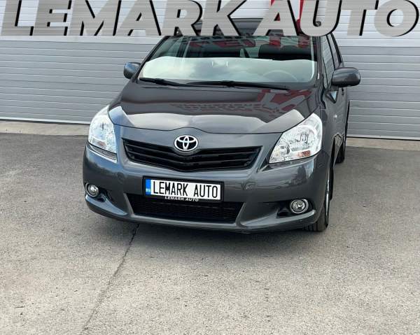 Toyota Verso